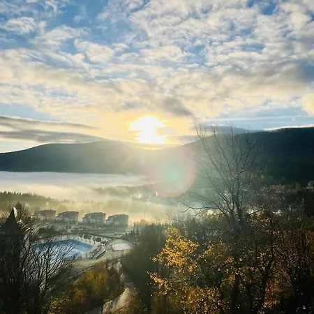 Weranda Sniezka Klimatyczne Mieszkanie Z Widokiem Na Sniezke 10 Minut Do Wyciagow I Swiatyni Wang, Parking W Cenie Apartment *