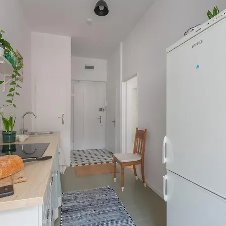 Apartment Weranda Sniezka Widok Na Sniezke Bezplatny Parking 10 Minut Do Swiatyni Wang Szlakow I Wyciagow *