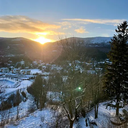 Weranda śnieżka Klimatyczne Mieszkanie Z Widokiem Na śnieżkę 10 Minut Do świątyni Wang I Wycigów Apartamento *