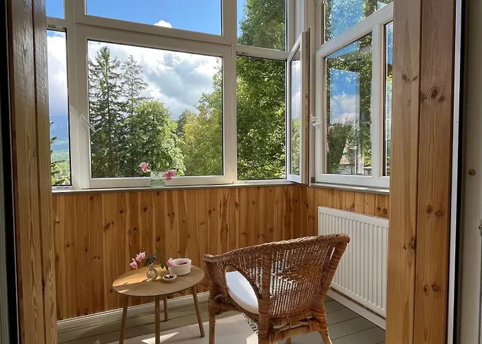 Weranda Sniezka Klimatyczne Mieszkanie Z Widokiem Na Sniezke 10 Minut Do Wyciagow I Swiatyni Wang, Parking W Cenie