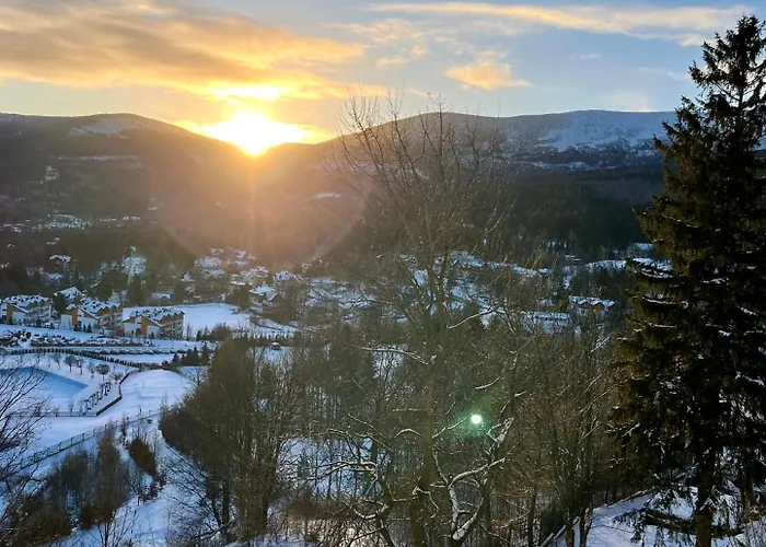 Weranda śnieżka Klimatyczne Mieszkanie Z Widokiem Na śnieżkę 10 Minut Do świątyni Wang I Wycigów Apartamento *