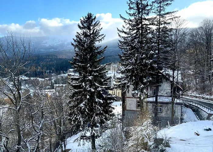 Weranda śnieżka Klimatyczne Mieszkanie Z Widokiem Na śnieżkę 10 Minut Do świątyni Wang I Wycigów